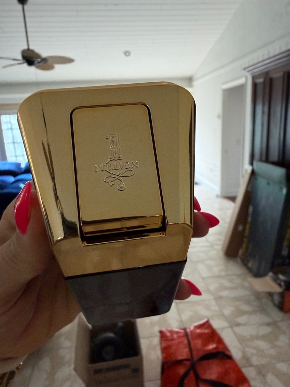 Paco Rabanne 1 Million Elixir Bottle - Gold & Black - Picture 3 of 6